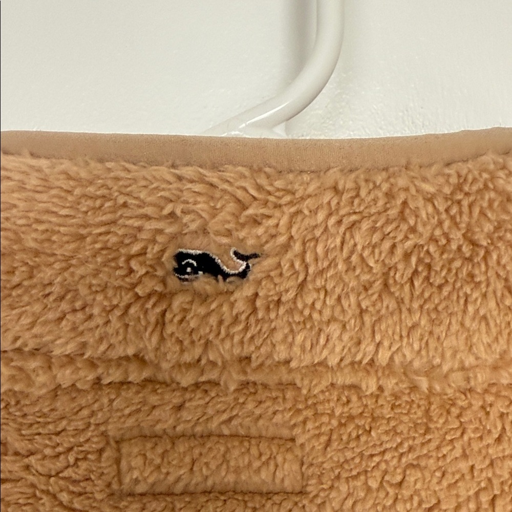 Vineyard Vines Tan Fleece quarter zip - Picture 10 of 16